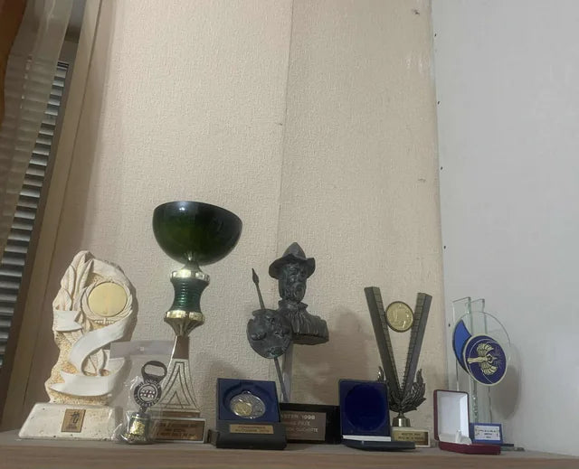 Distinctions and mementos